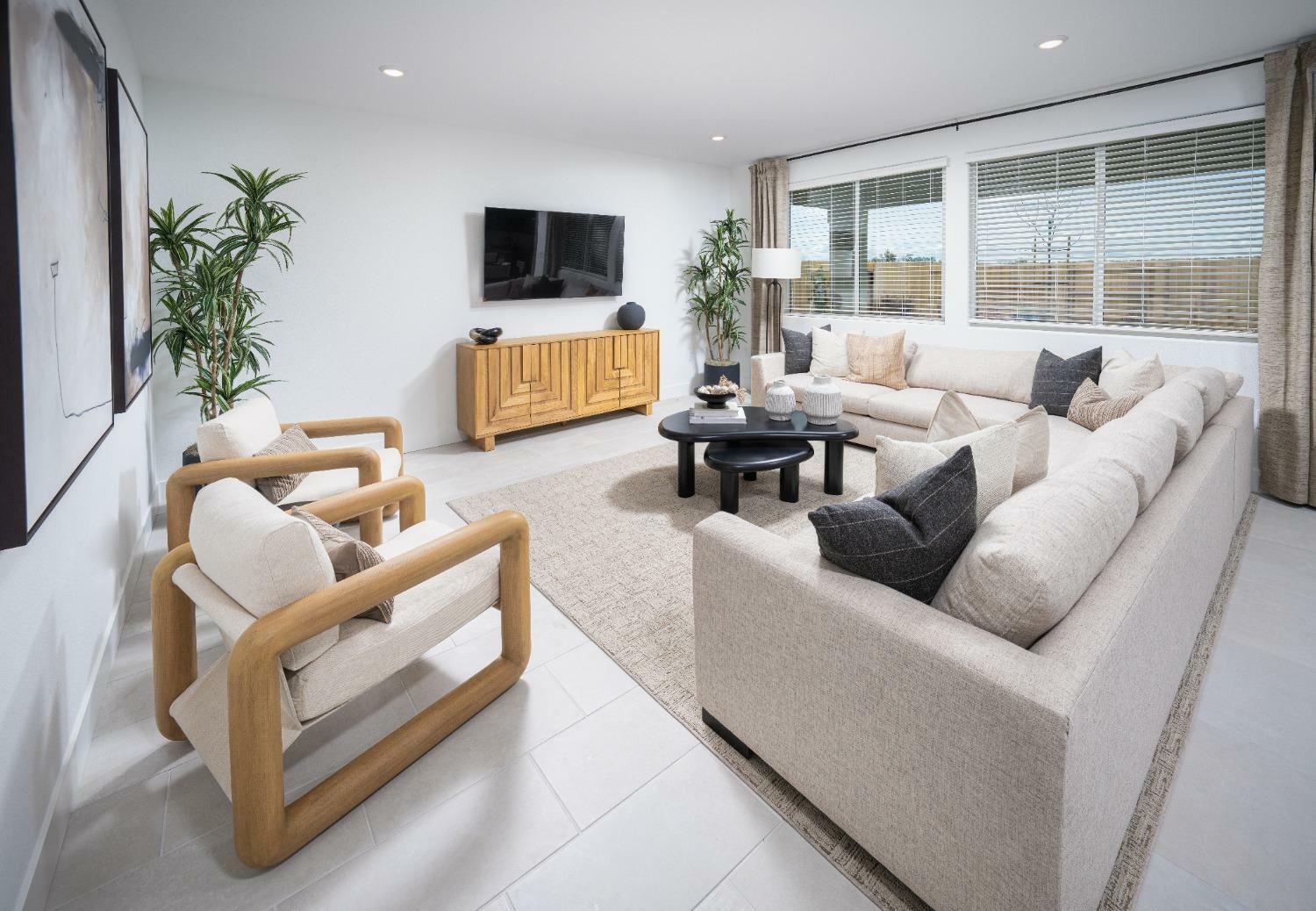 Property Photo: 4016 Happy Camper Way CA 95747