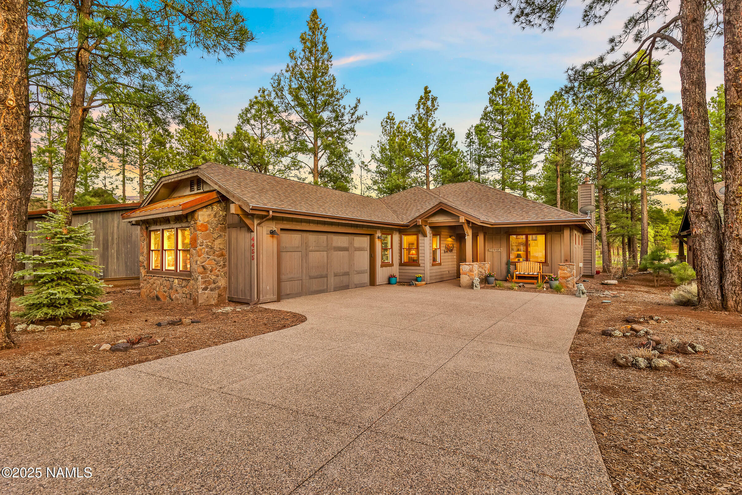 Property Photo: 4455 W Braided Rein AZ 86005