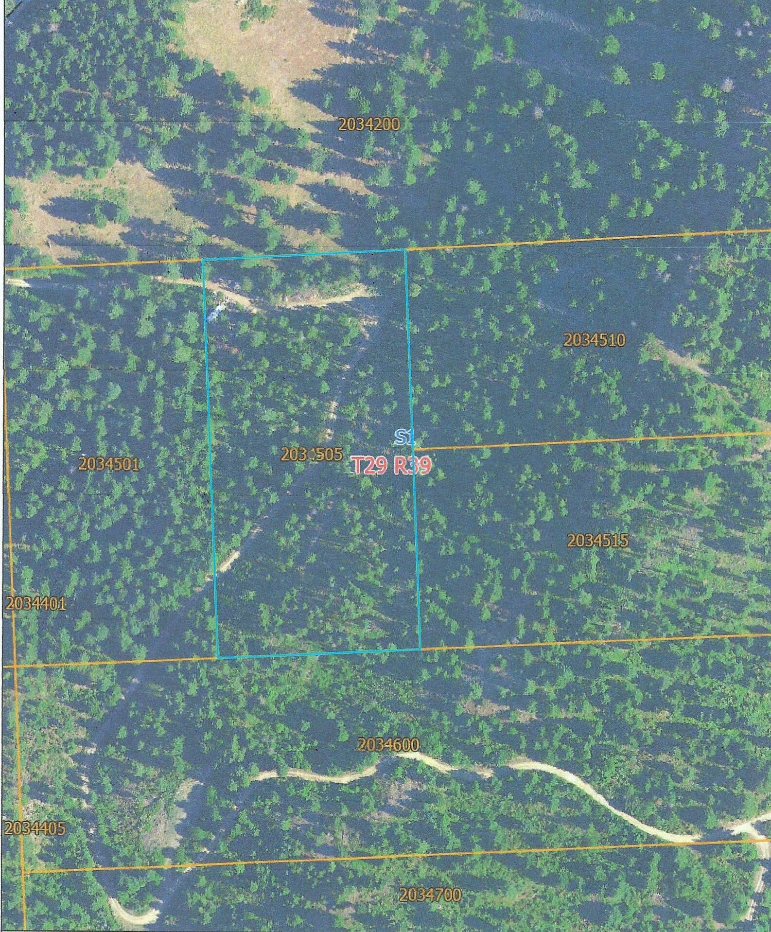 Property Photo: 4966 D Lyons Hill Rd WA 99173