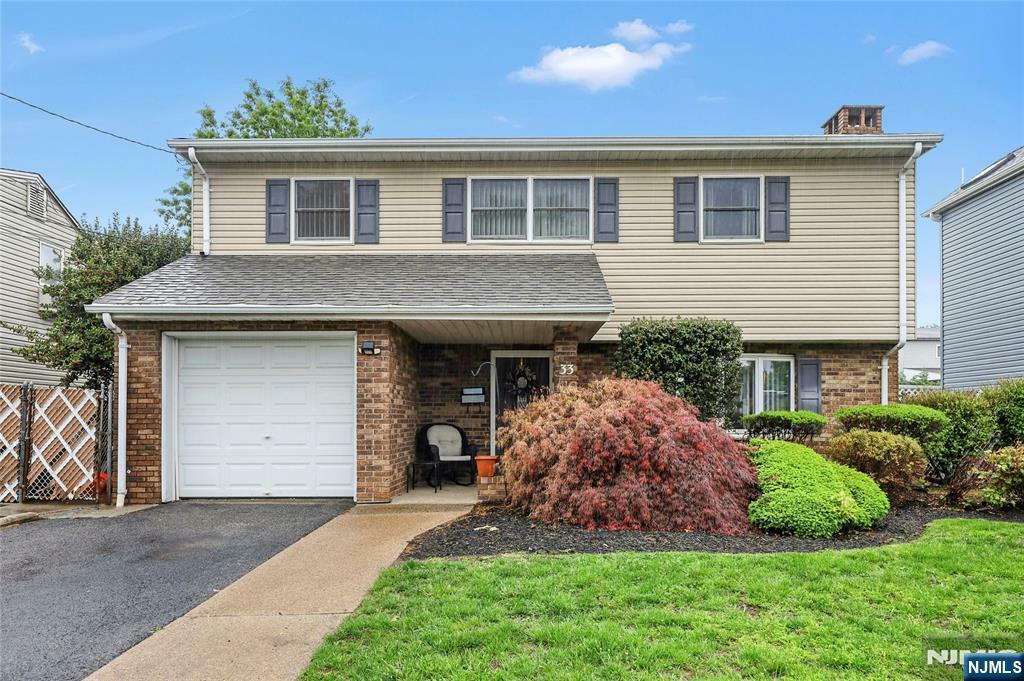 Property Photo: 33 Bobbink Terrace NJ 07073