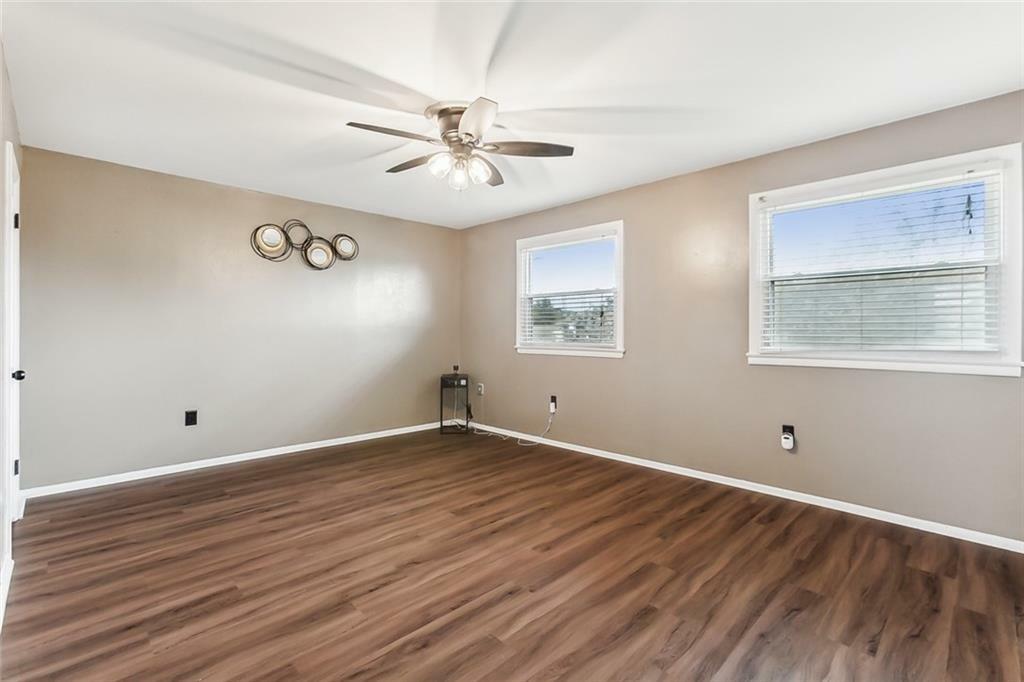 Property Photo: 300 Terry Parkway B LA 70056