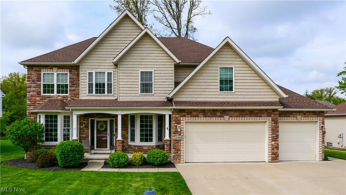 Property Photo: 21252 Breckenridge Lane OH 44149