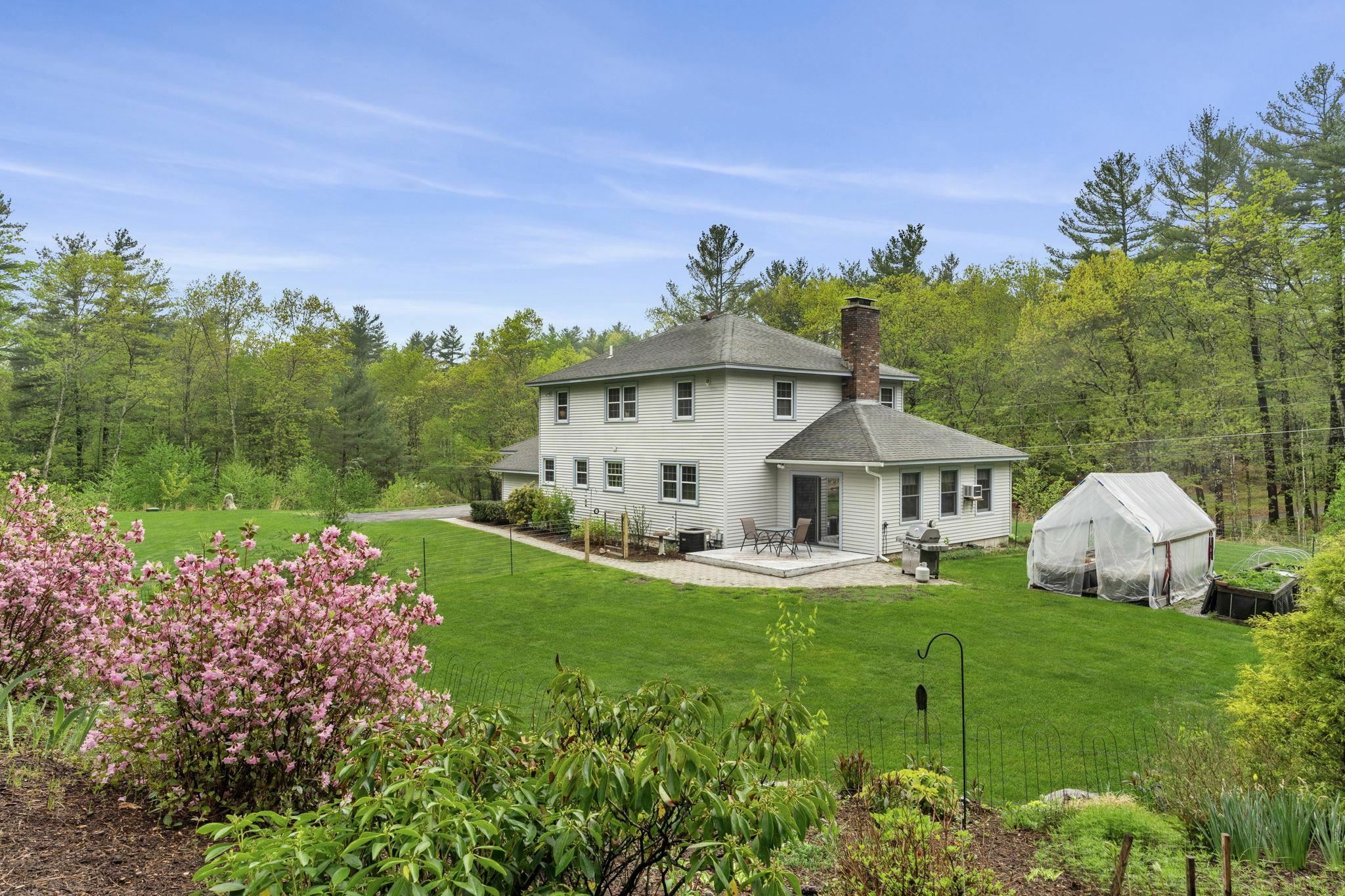 Property Photo: 33 Truell Road NH 03049