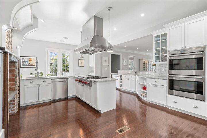 1 Edmunds Road  Wellesley MA 02481 photo