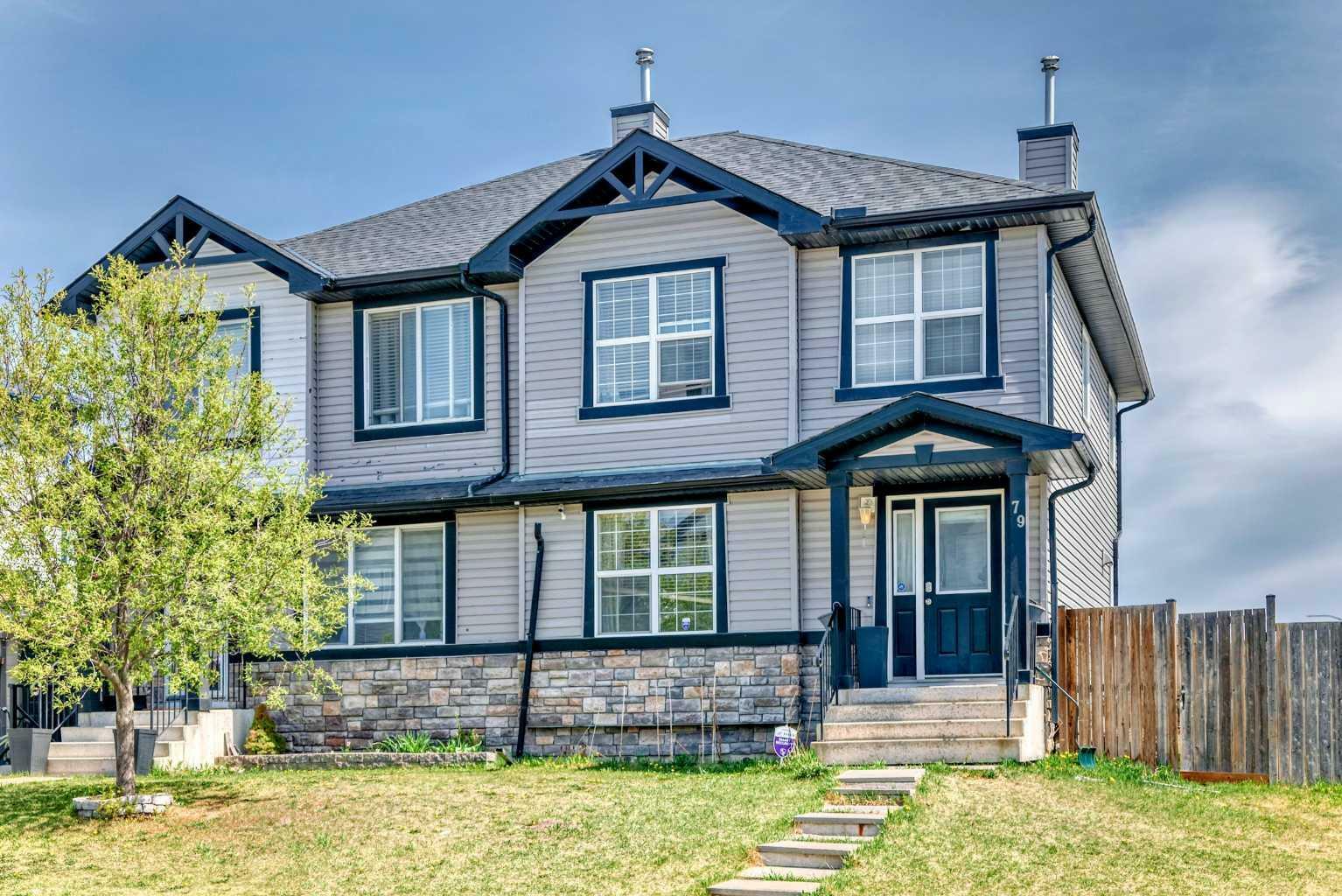 Property Photo:  79 Saddlebrook Common NE  AB T3J 0J6 