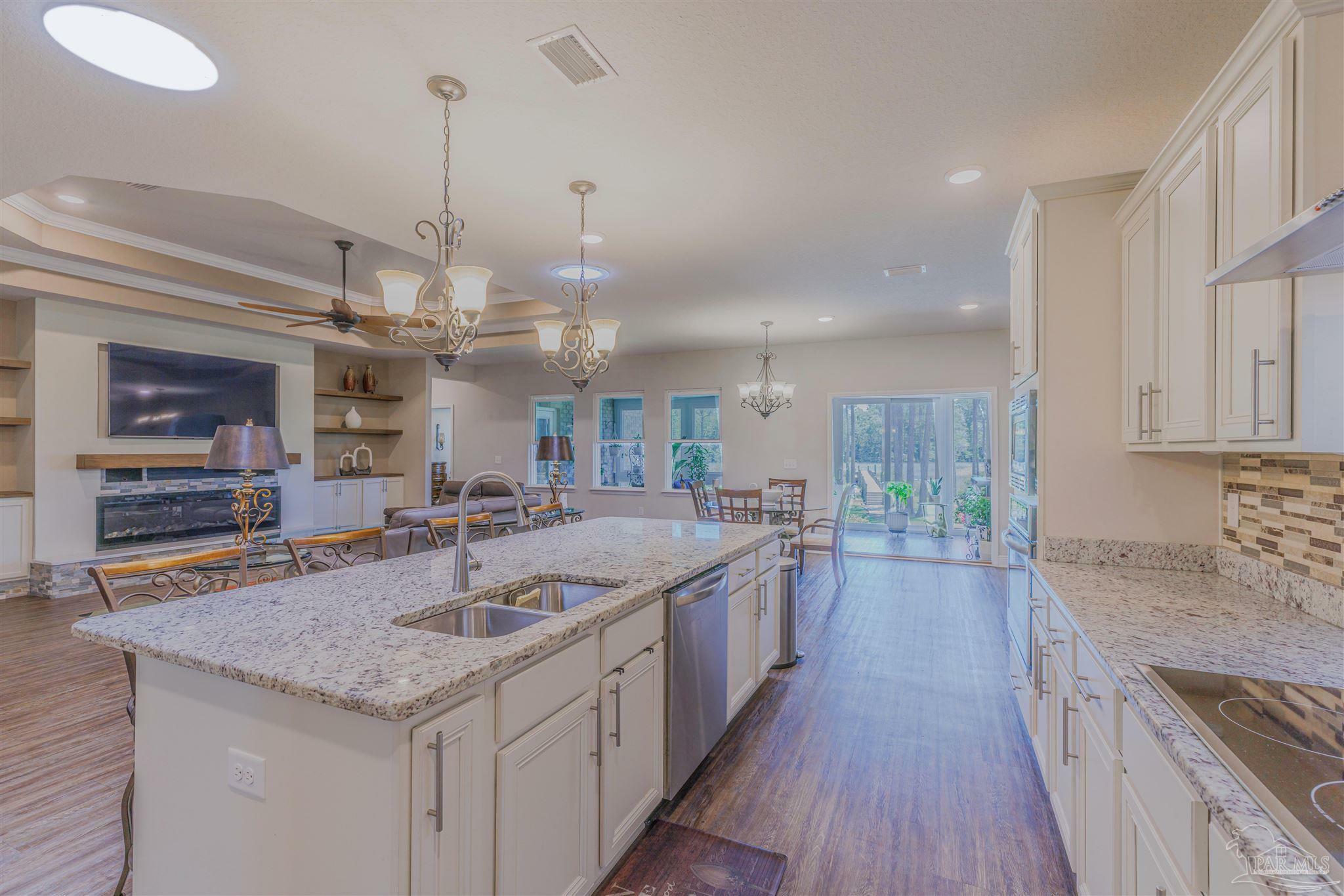 Property Photo: 3486 Turquoise Dr FL 32566