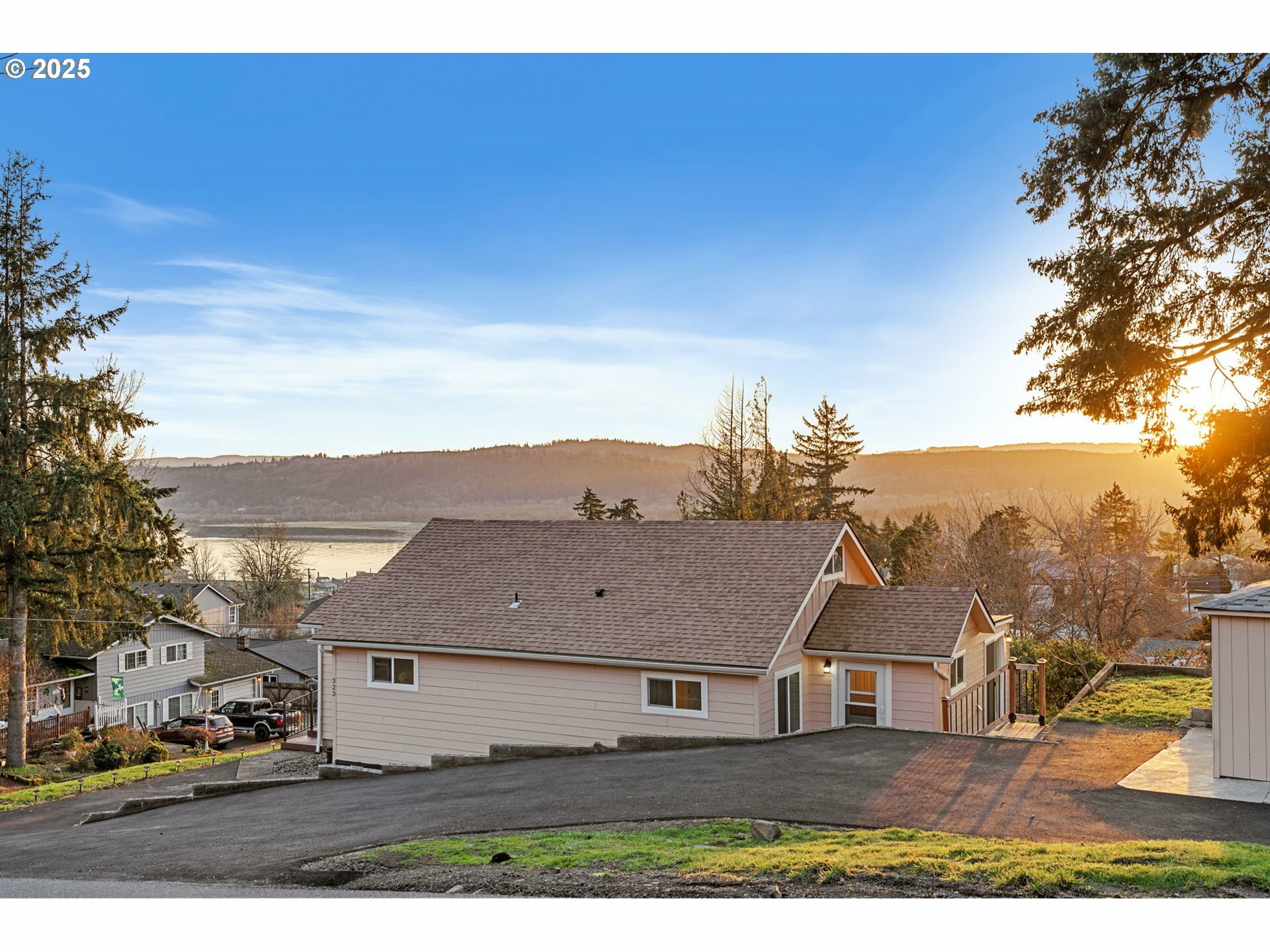 Property Photo: 323 Taylor Rd WA 98625