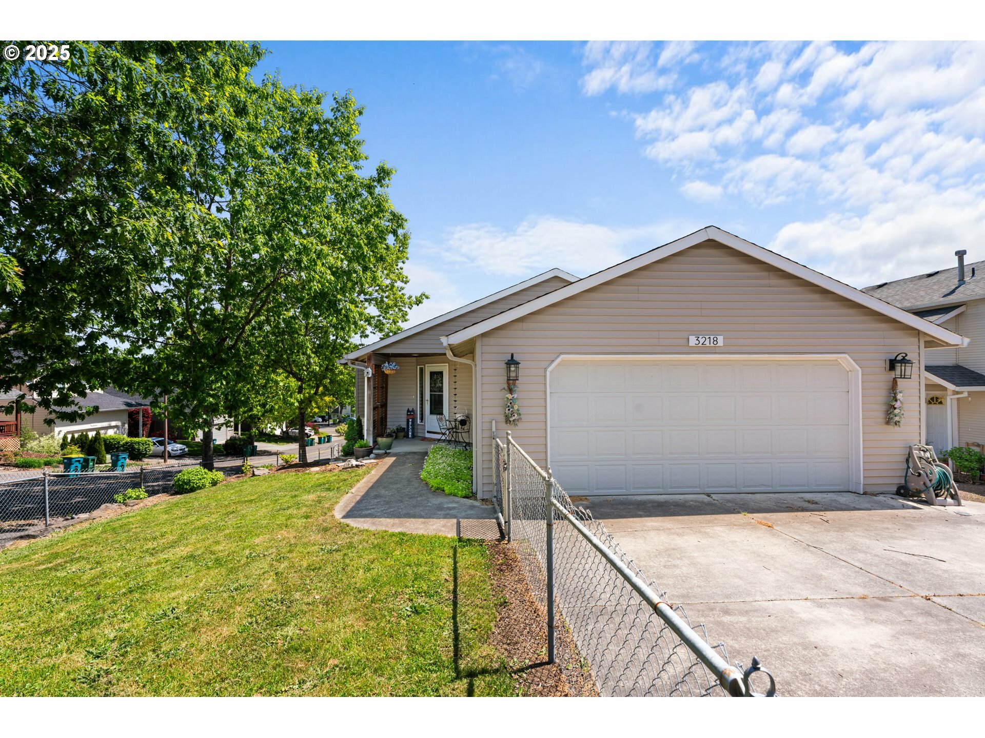 Property Photo: 3218 SW Corbeth Ln OR 97060