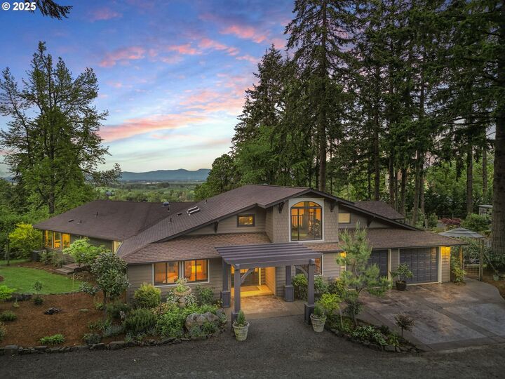 Property Photo: 91448 Steinmetz Rd OR 97448