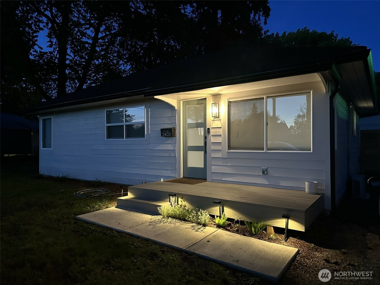 Property Photo: 3403 Xavier Avenue WA 98660