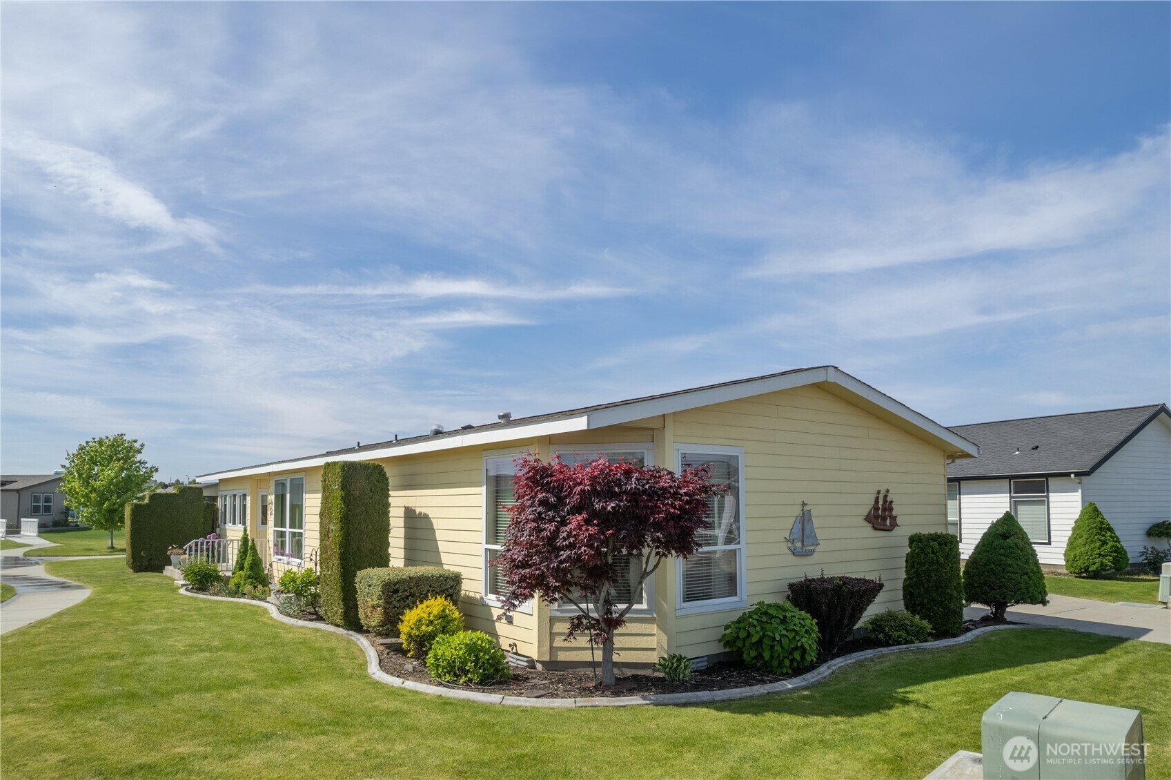 Property Photo: 1701 E Burr Avenue 12 WA 98837