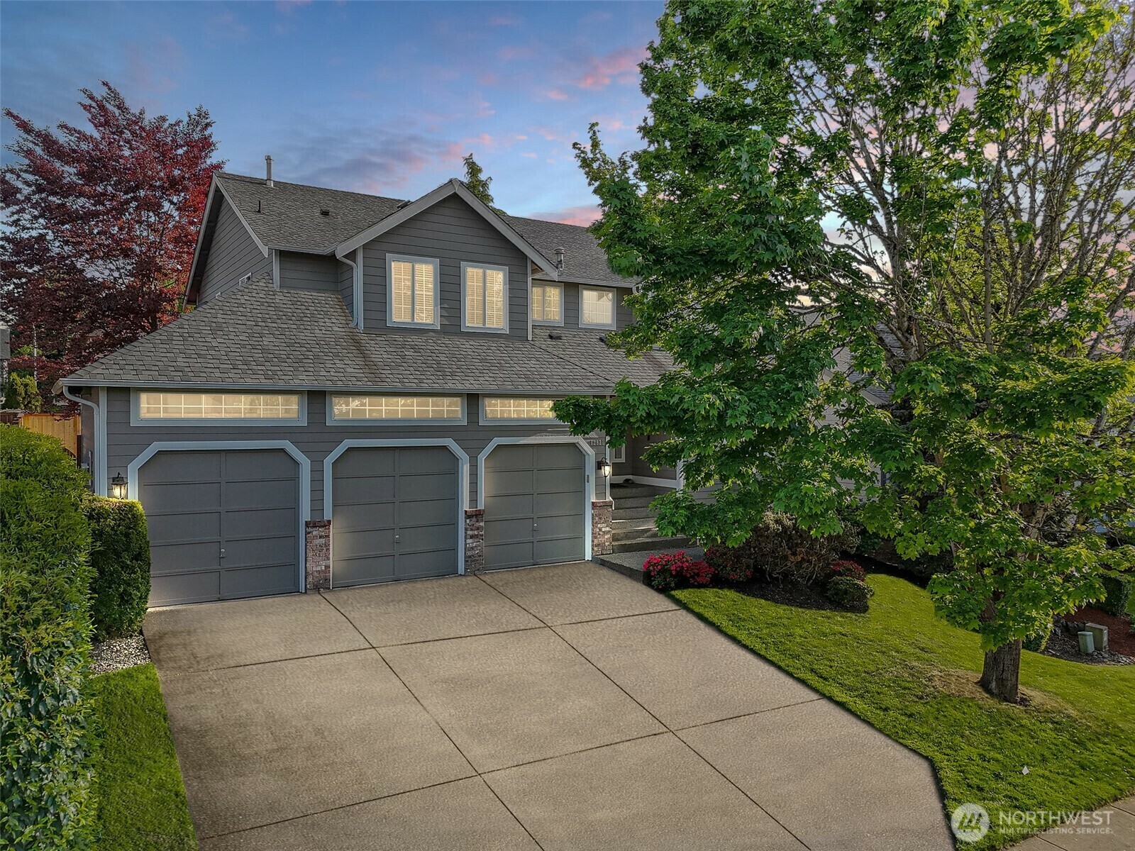 Property Photo: 12827 SE 301st Street WA 98092