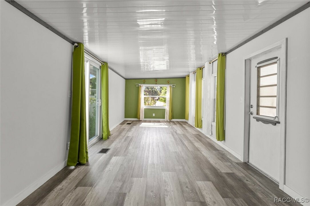 Property Photo: 31151 Valencia Avenue FL 32778