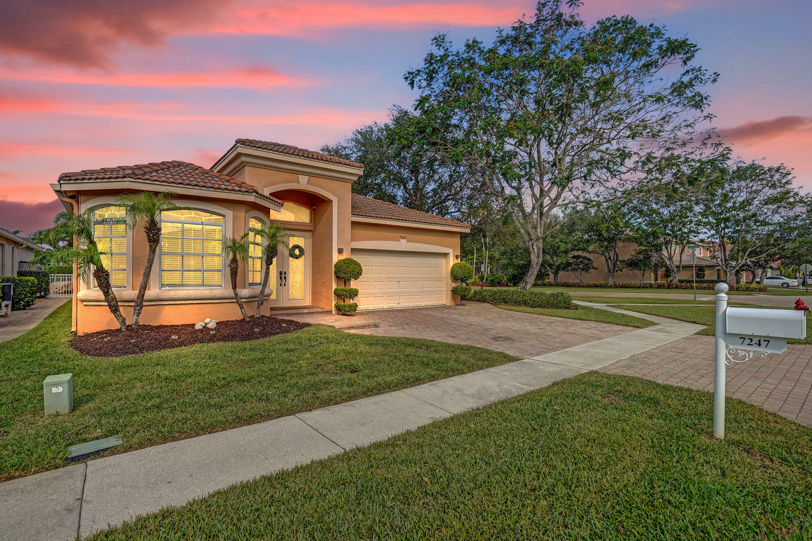 Property Photo: 7247 Via Leonardo FL 33467