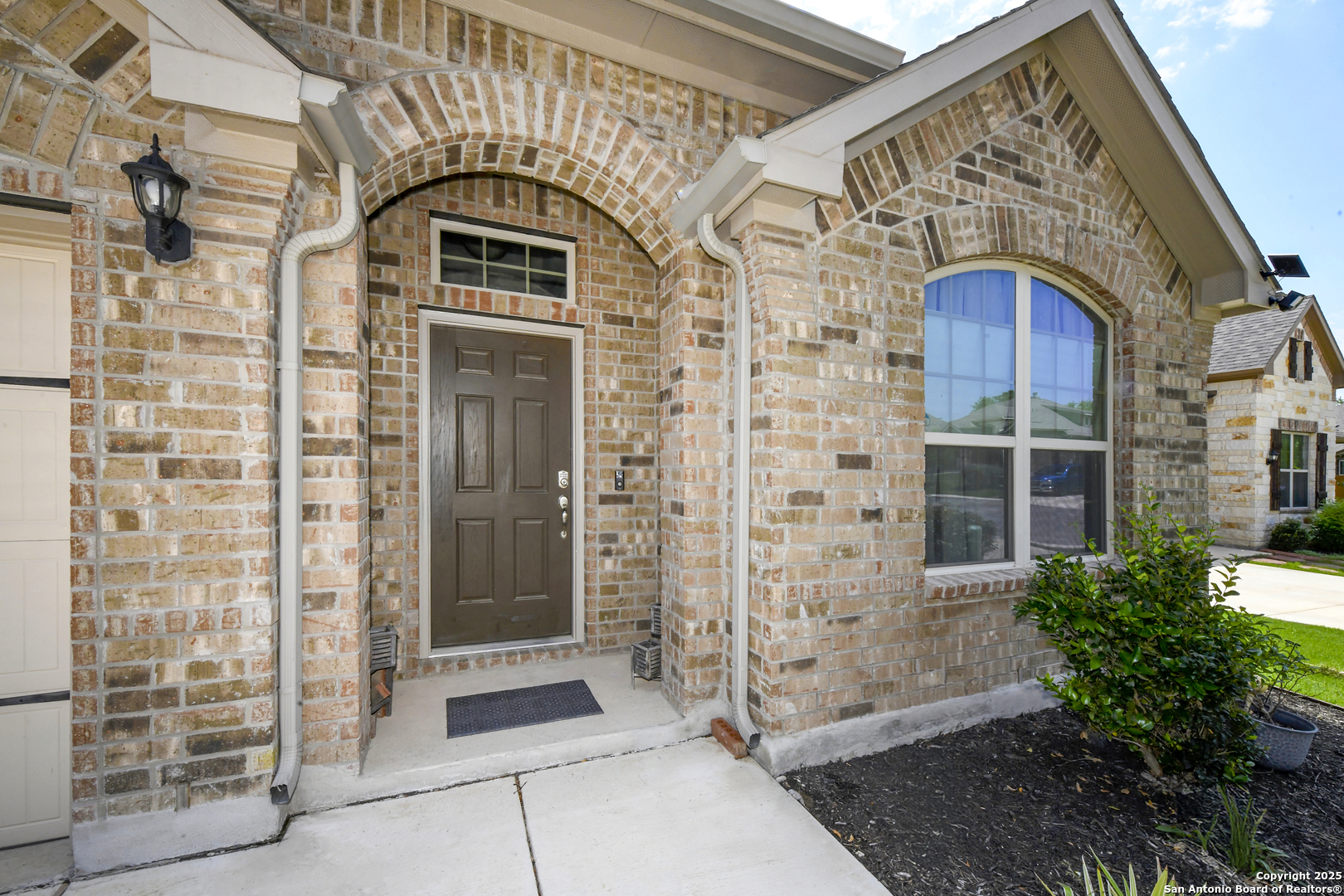 Property Photo: 1710 Briar Springs TX 78245