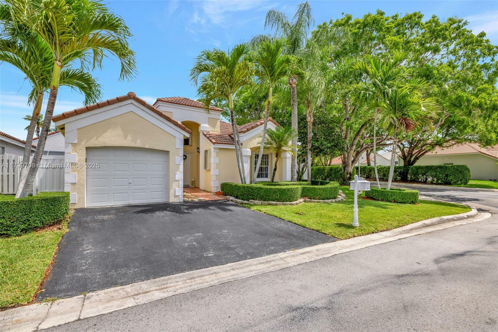 Property Photo: 396 Bedford Ave FL 33326