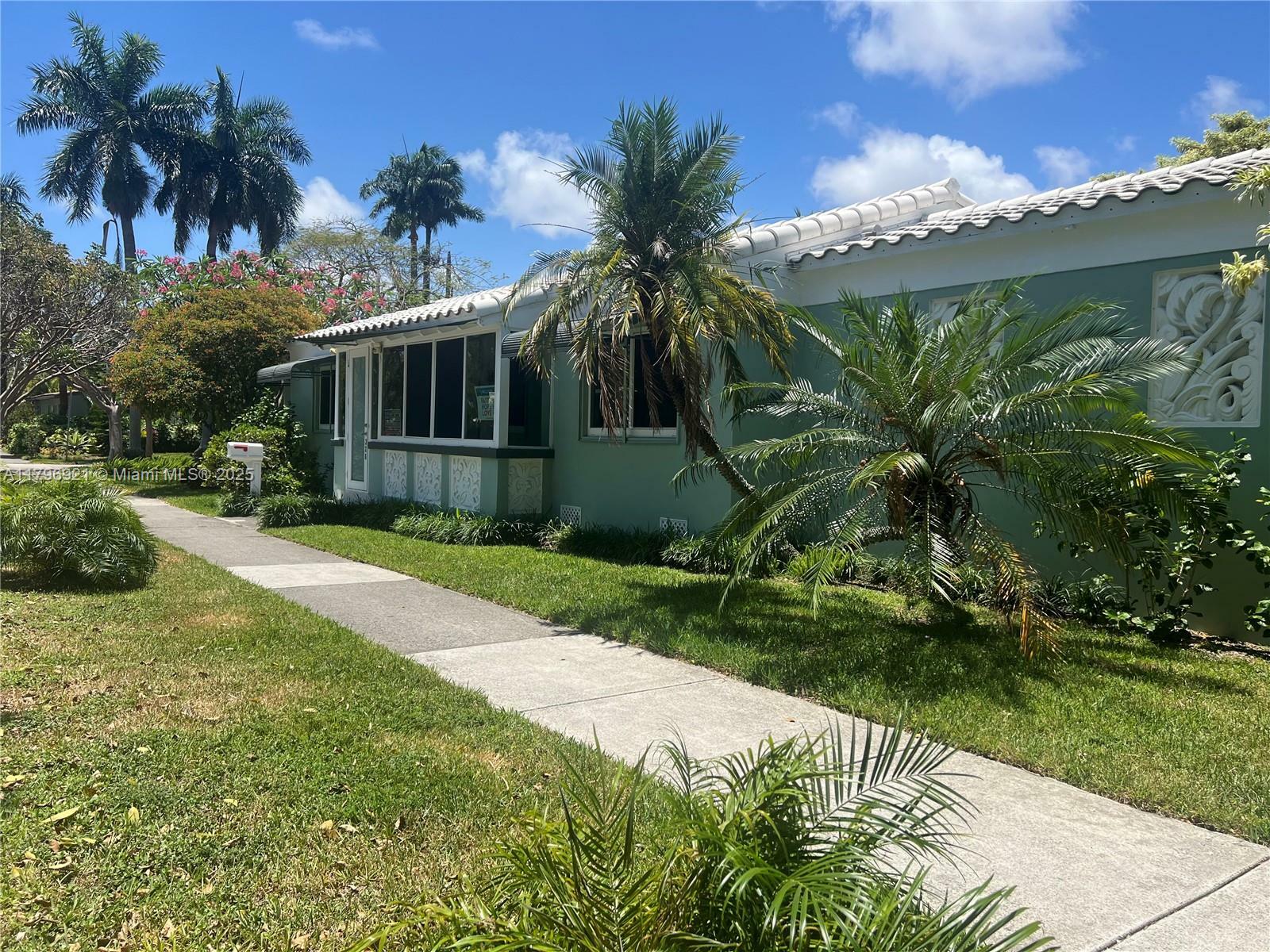 326 S 14th  Hollywood FL 33020 photo