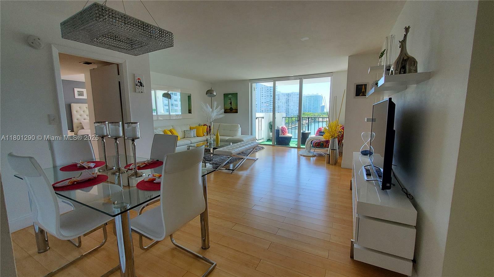 Property Photo: 2750 NE 183rd St 810 FL 33160