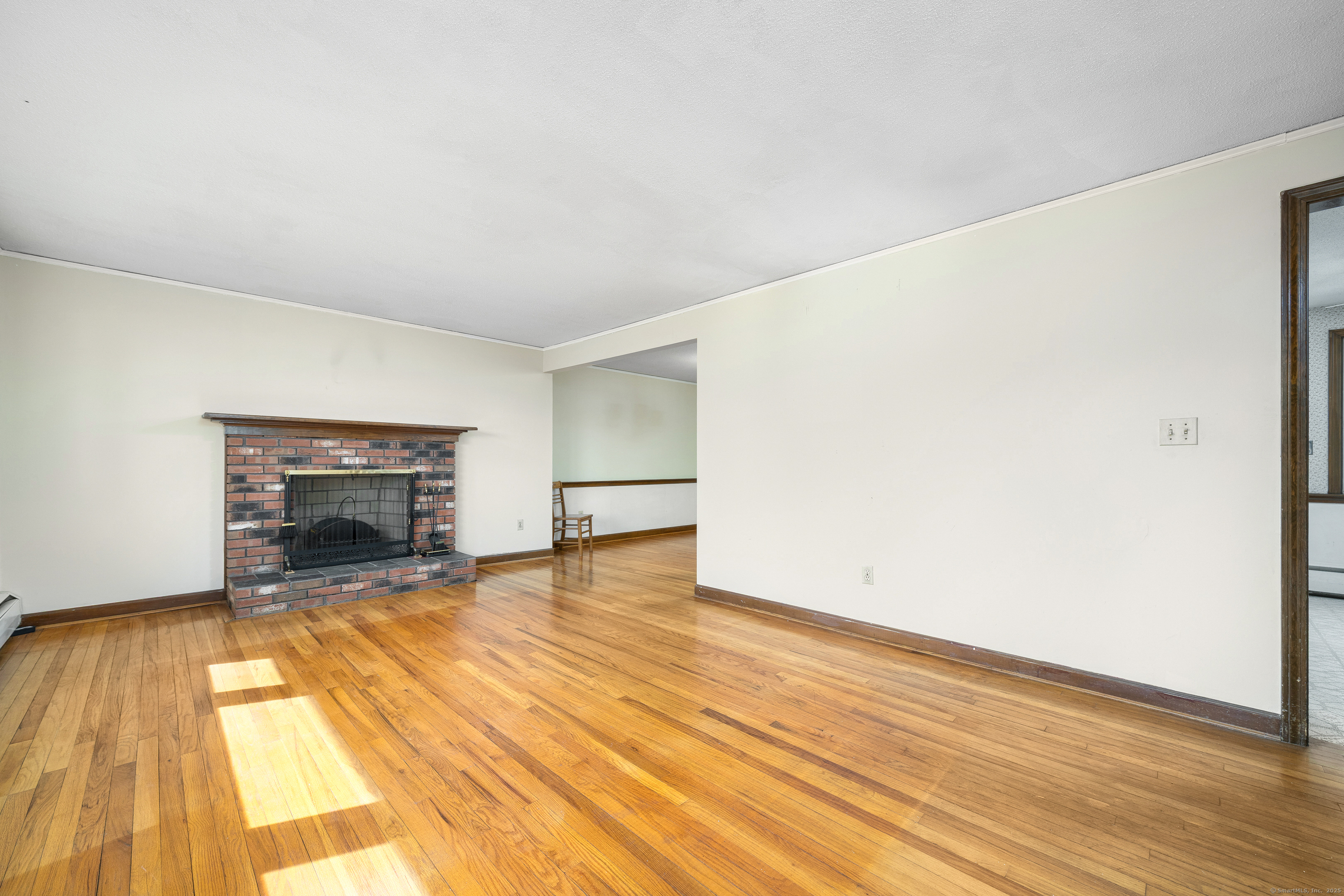 Property Photo: 160 Partridge Drive CT 06067