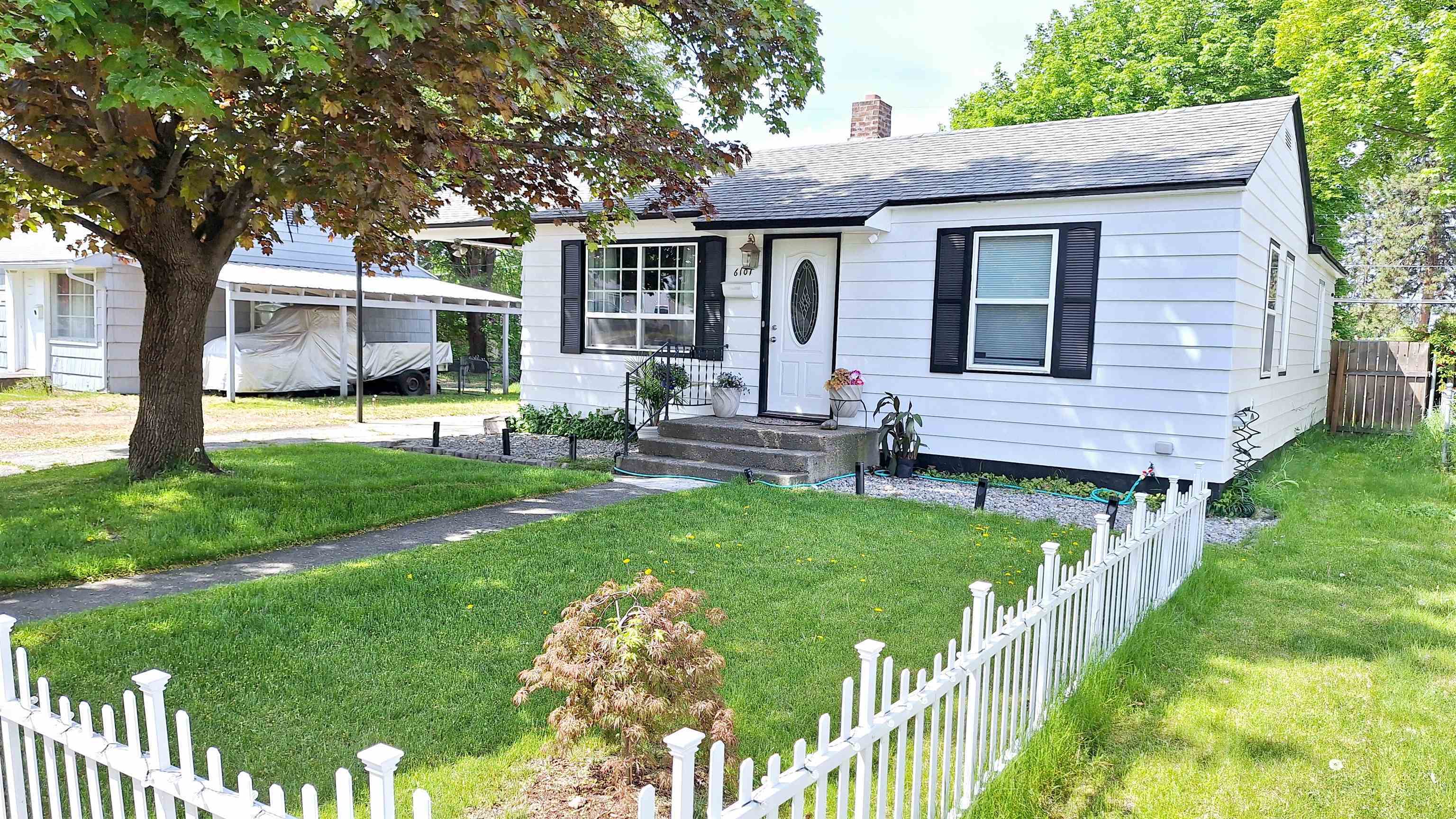 Property Photo: 6107 N A St WA 99205