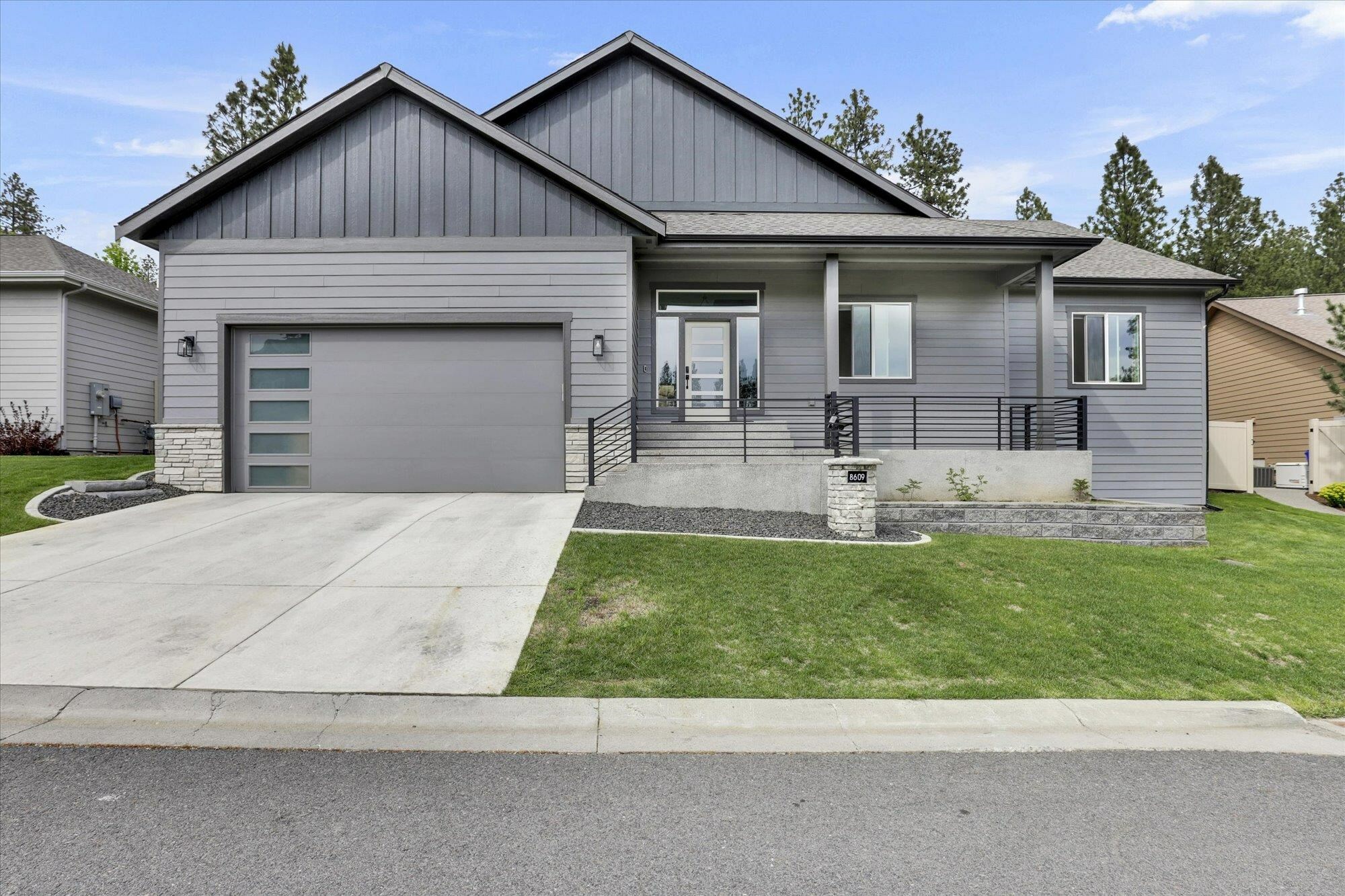8609 E Hazelwood Ln  Spokane WA 99212 photo