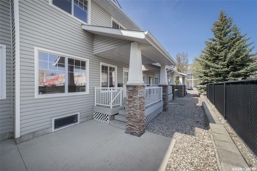 2231 Treetop Lane  Regina SK S4P 4V8 photo