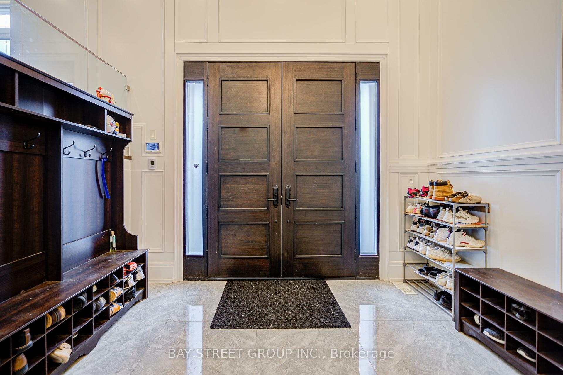 Property Photo:  149 Alexis Boulevard  ON M3H 2R1 