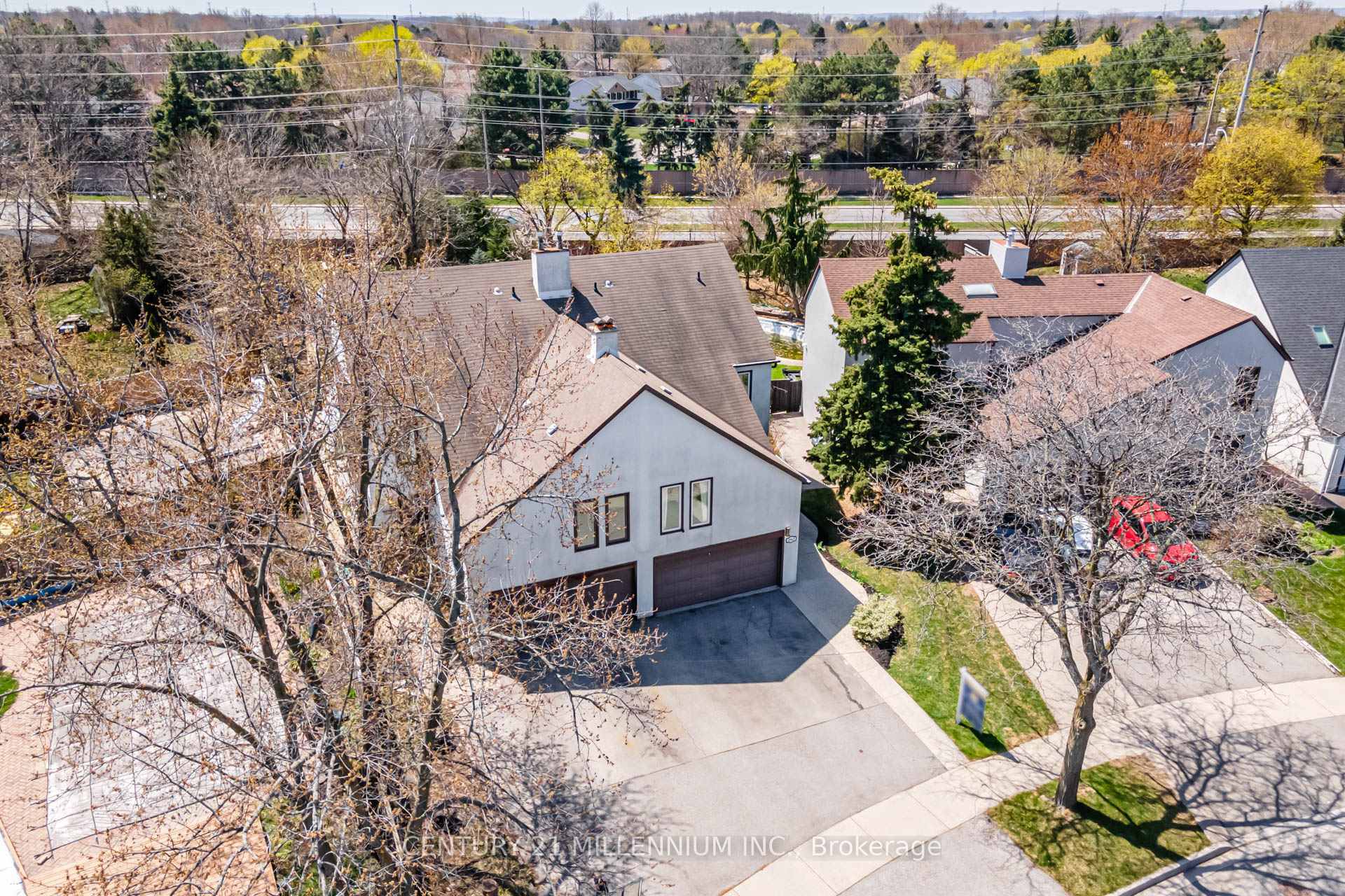 Photo de la propriété: 2963 Nipiwin Drive ON L5N 1Y1