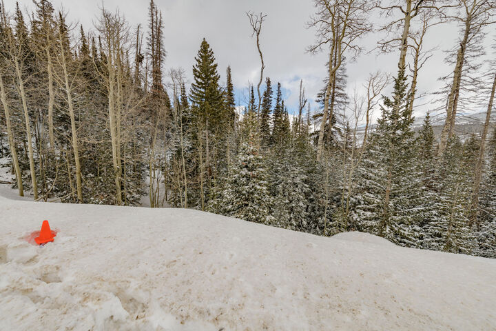 Property Photo: W Hunter Ridge Dr UT 84719