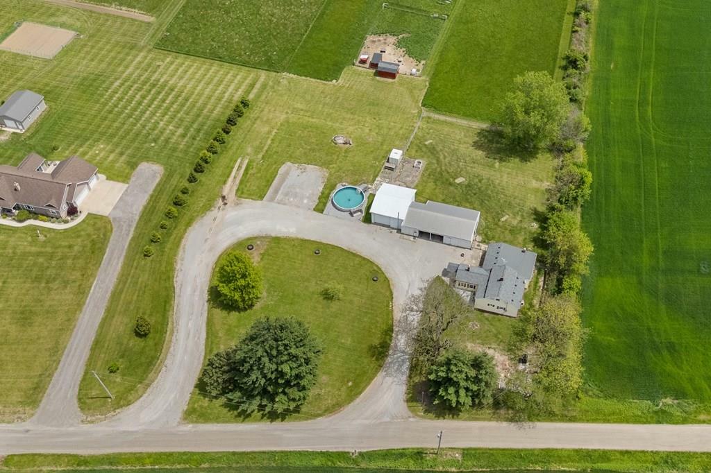 Property Photo: 1439 Twp Rd 593 OH 44805
