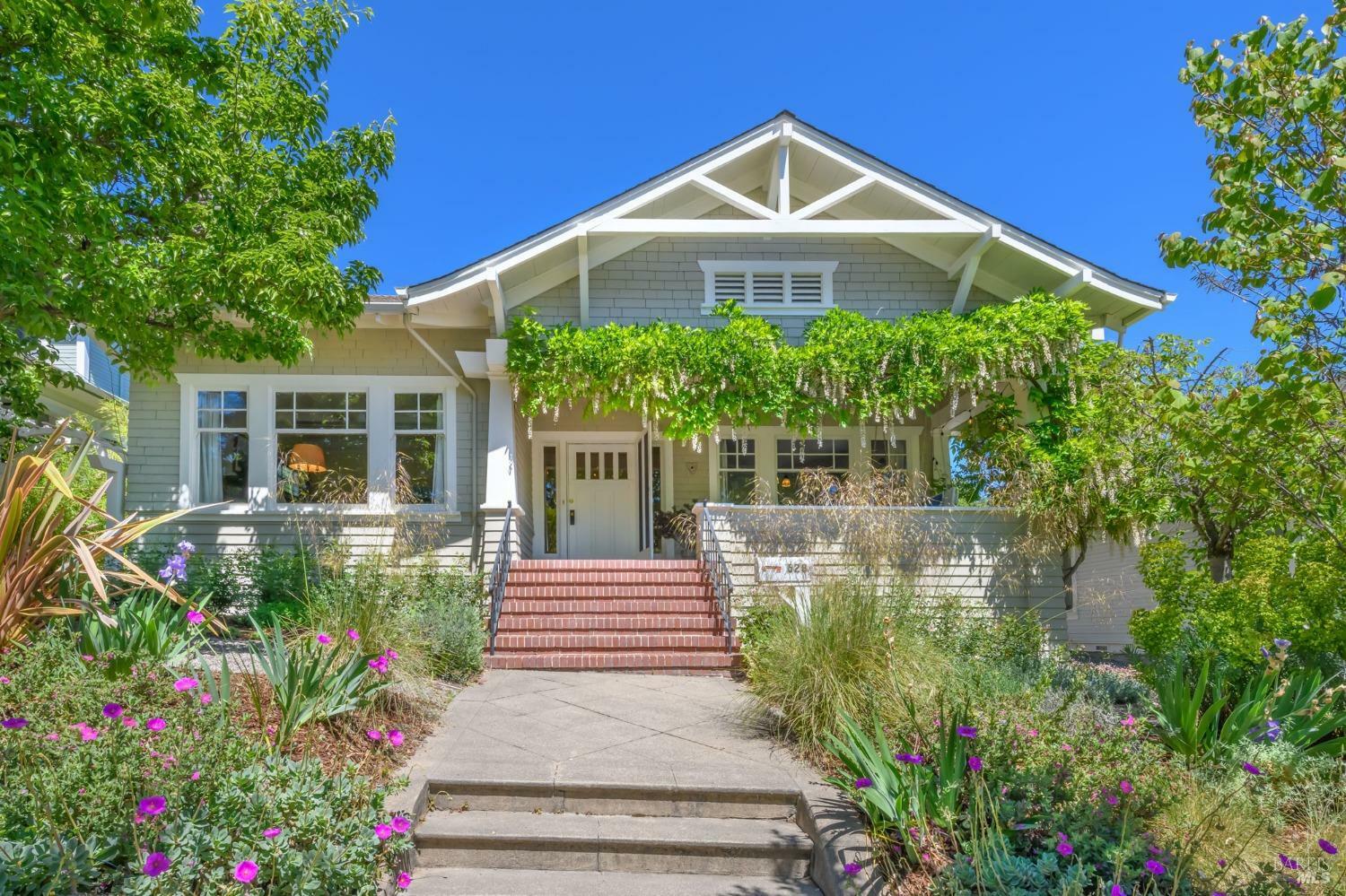 Property Photo: 528 Oak Street CA 94952