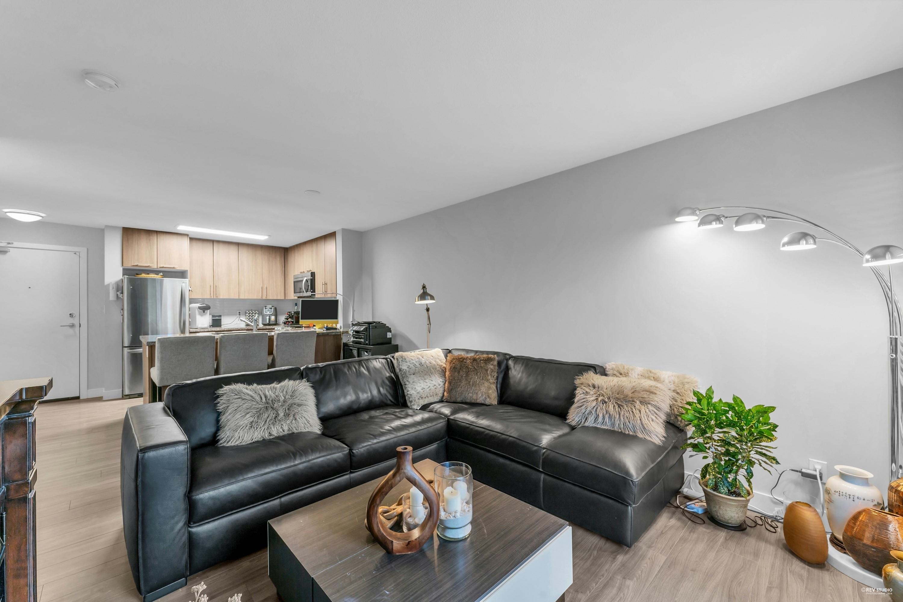 Property Photo: 12075 Edge Street 409 BC V2X 9E6