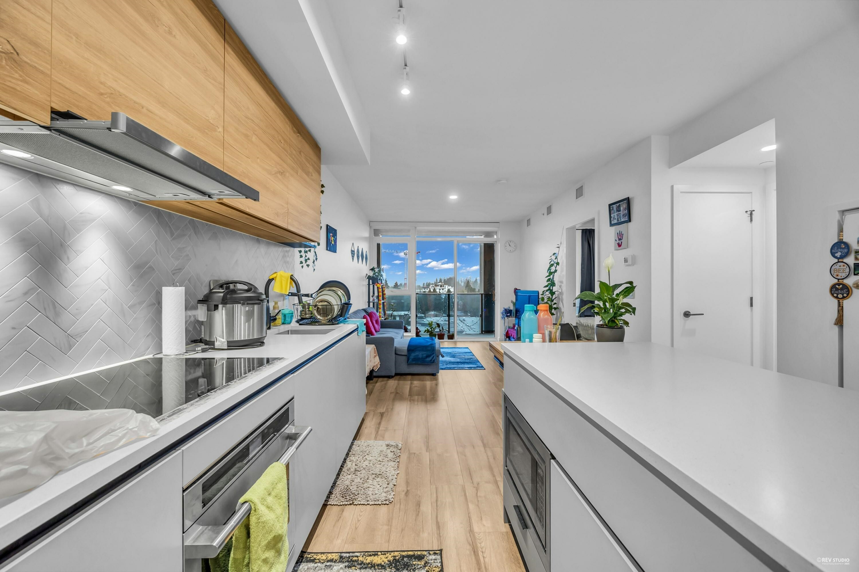 Property Photo: 13428 105 Avenue 912 BC V3T 0S6