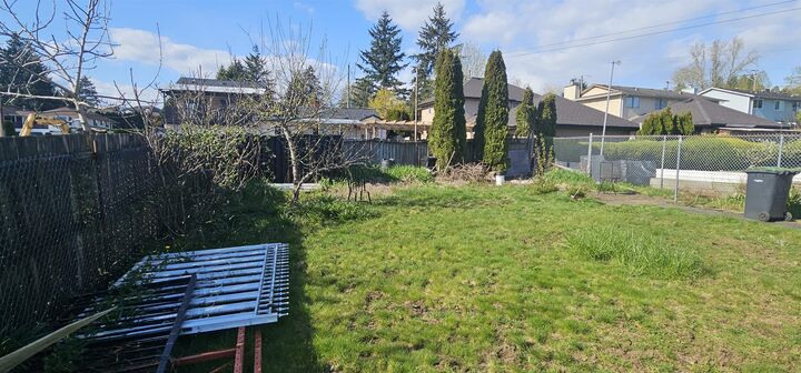 Property Photo:  647 Gauthier Avenue  BC V3K 1R2 