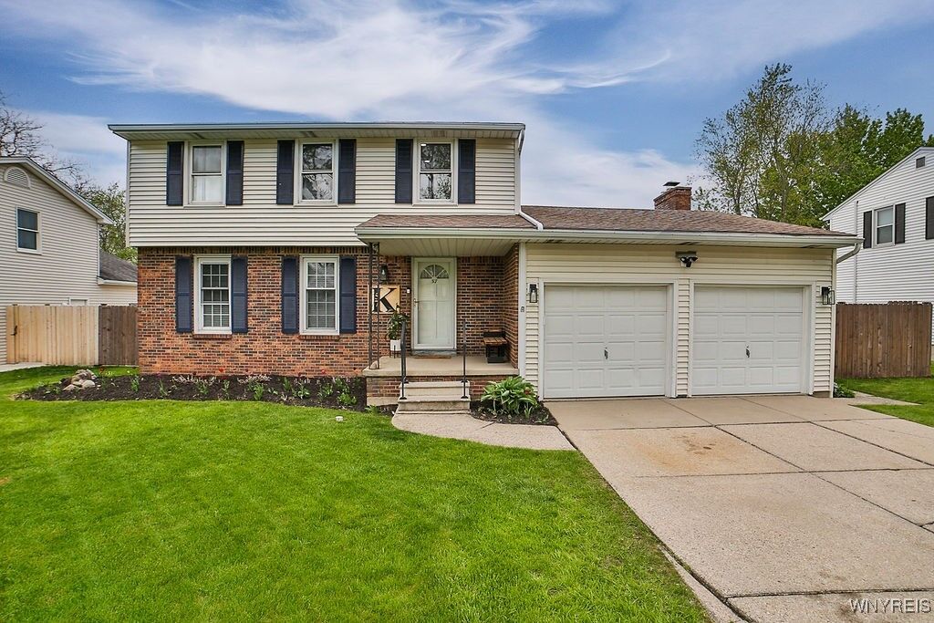 Property Photo:  57 Colonial Drive  NY 14072 