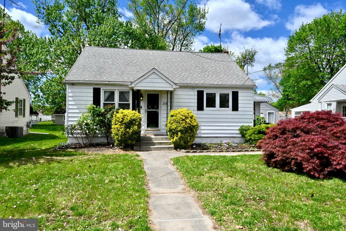 Property Photo: 115 Lindale Avenue NJ 08094