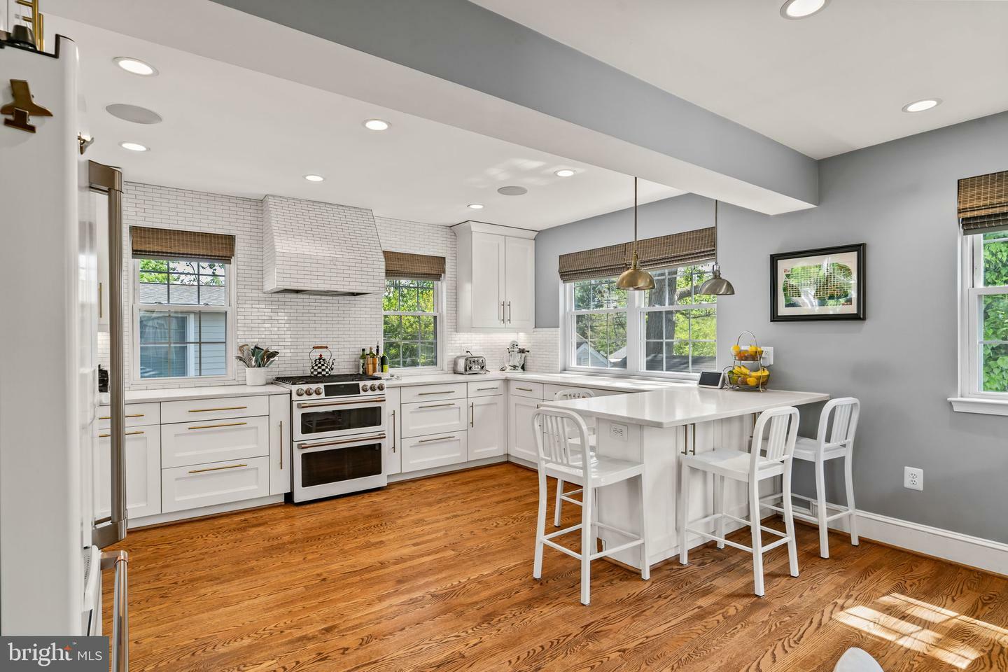 Property Photo: 3503 Norris Place VA 22305