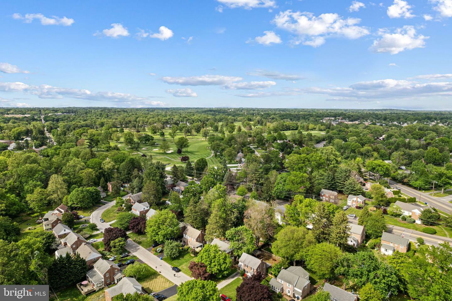 Property Photo: 812 Pleasant Hill Road PA 19086