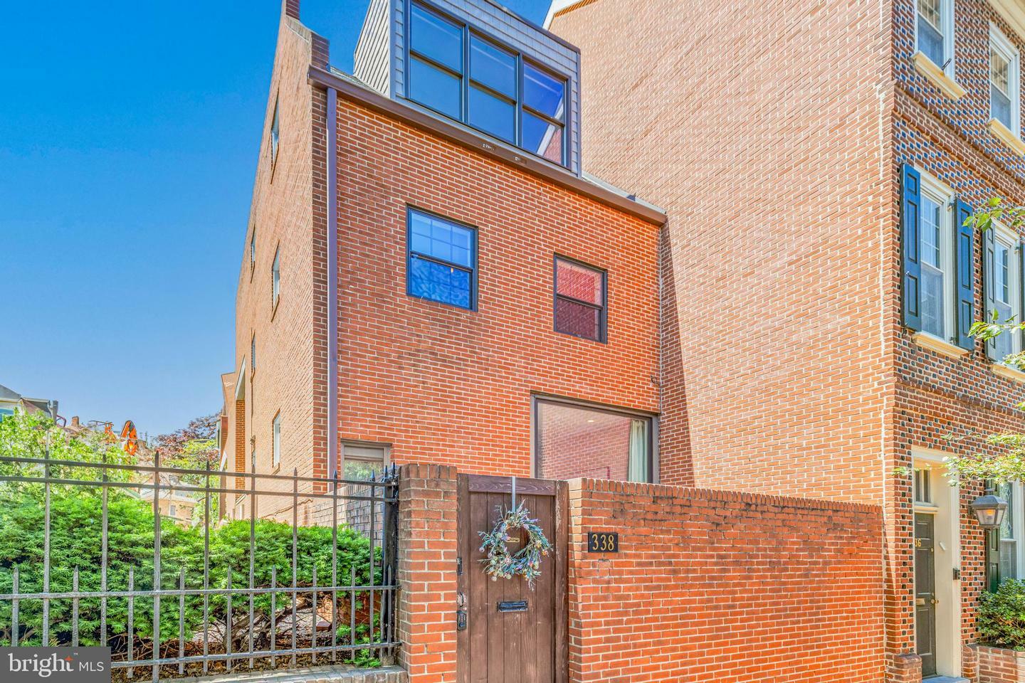 Property Photo: 338 S 2nd Street PA 19106