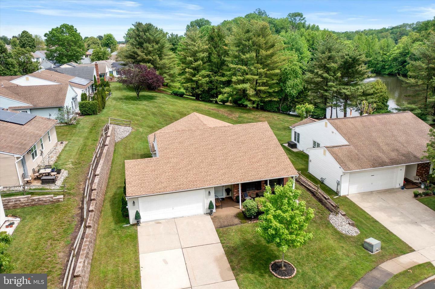 Property Photo:  104 Lake View Court  NJ 08022 
