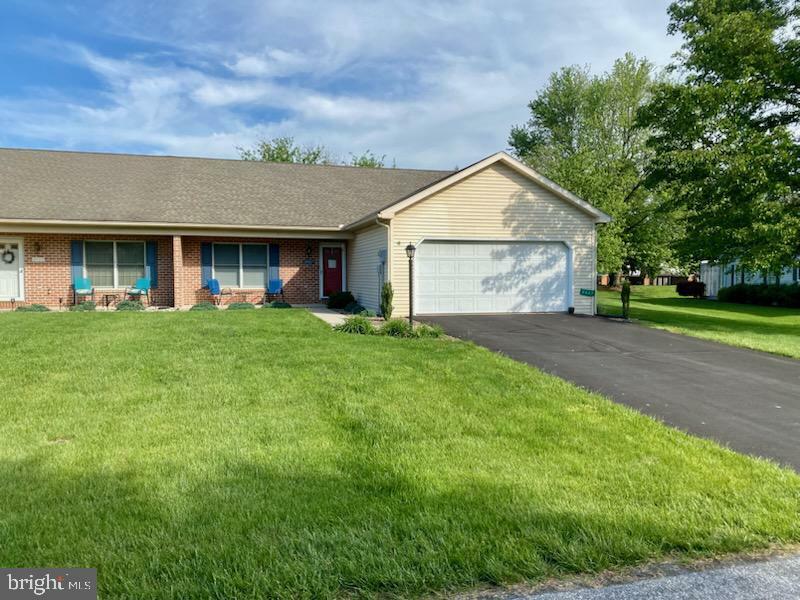 3467 Gleneagles Drive  Chambersburg PA 17202 photo