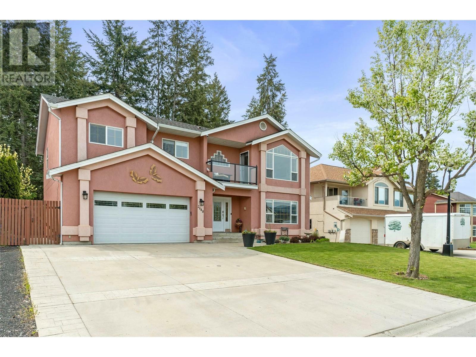 Property Photo: 2648 4B Avenue Southeast BC V1E 1K8