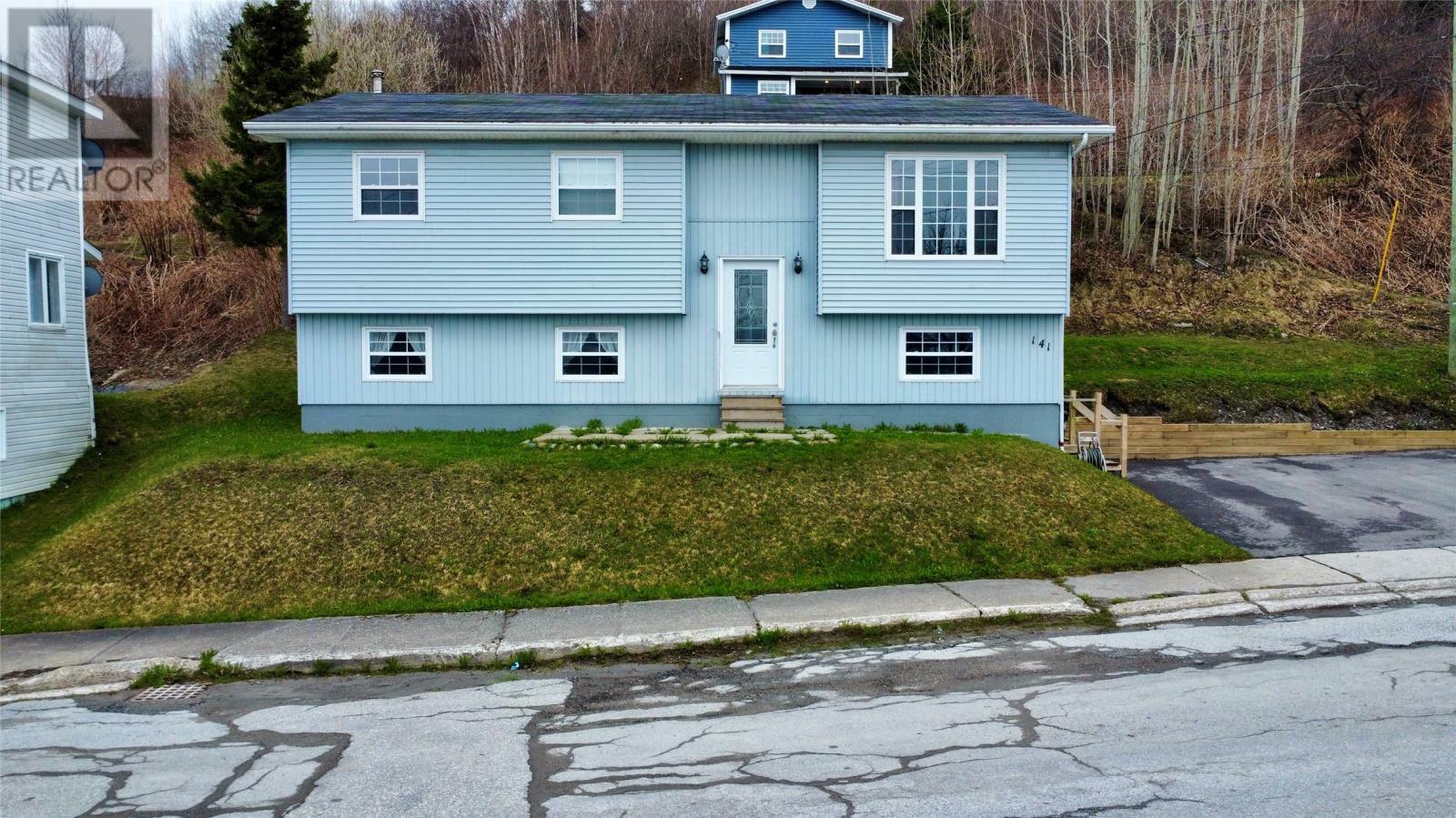 Property Photo: 141 Broad Way NL A2H 4E6