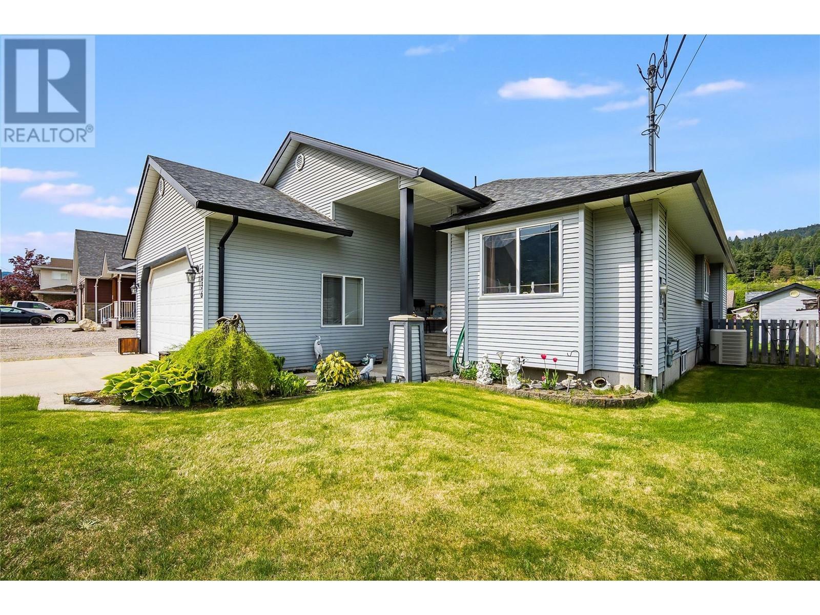 2636 4th Avenue  Castlegar BC V1N 2R9 photo