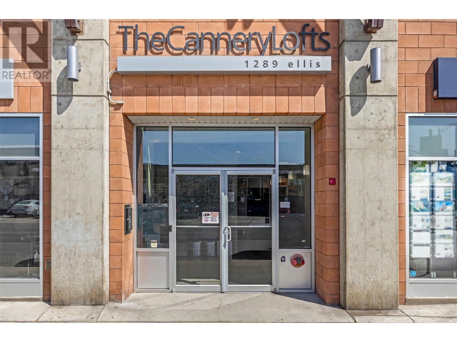 Property Photo: 1289 Ellis Street 401 BC V1Y 1Z7