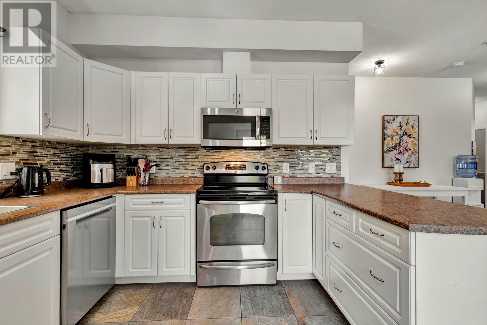 Property Photo: 778 Rutland Road North 201 BC V1X 8B3