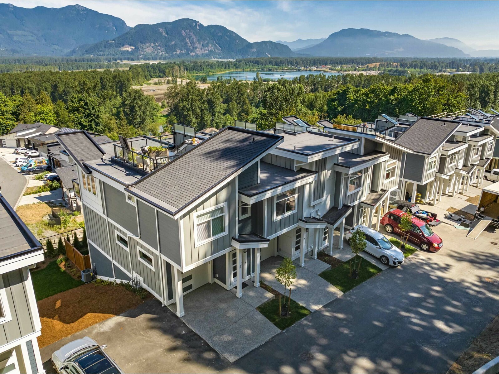 Property Photo: 43998 Chilliwack Mountain Road 28 BC V2R 4A1