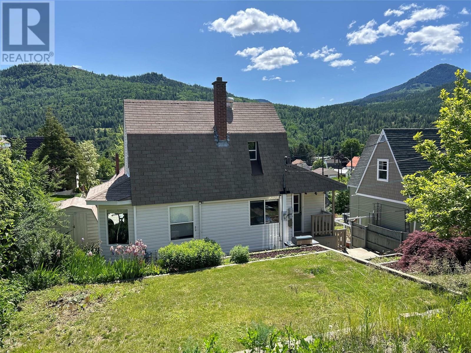 Photo de la propriété: 715 Shakespeare Street BC V1R 2B3