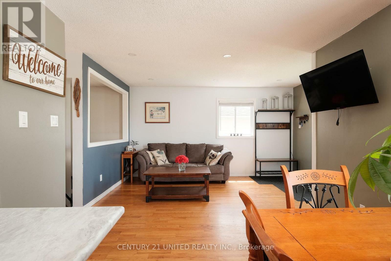 Property Photo: 1190 Neptune Street ON K9H 7M6
