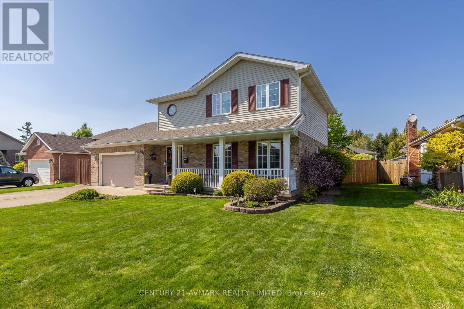 Property Photo: 154 Michael Drive ON L3C 7B7
